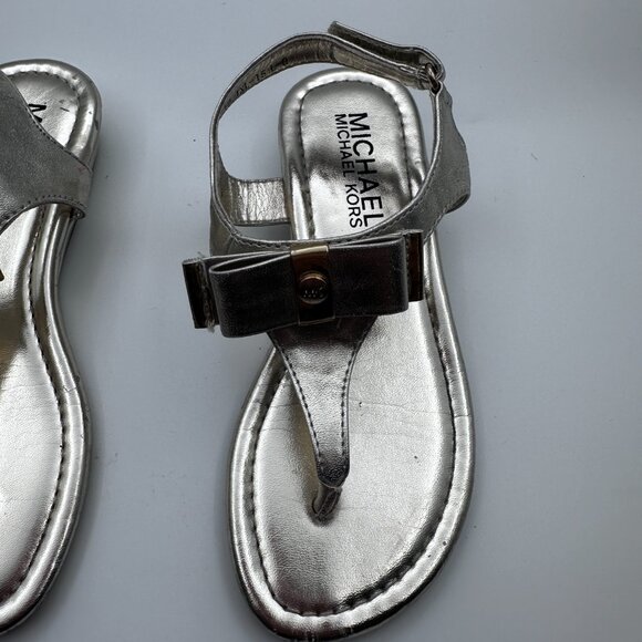 Michael Kors Girls‎ Bowstud Gold Sandals Size 12 - Picture 9 of 9